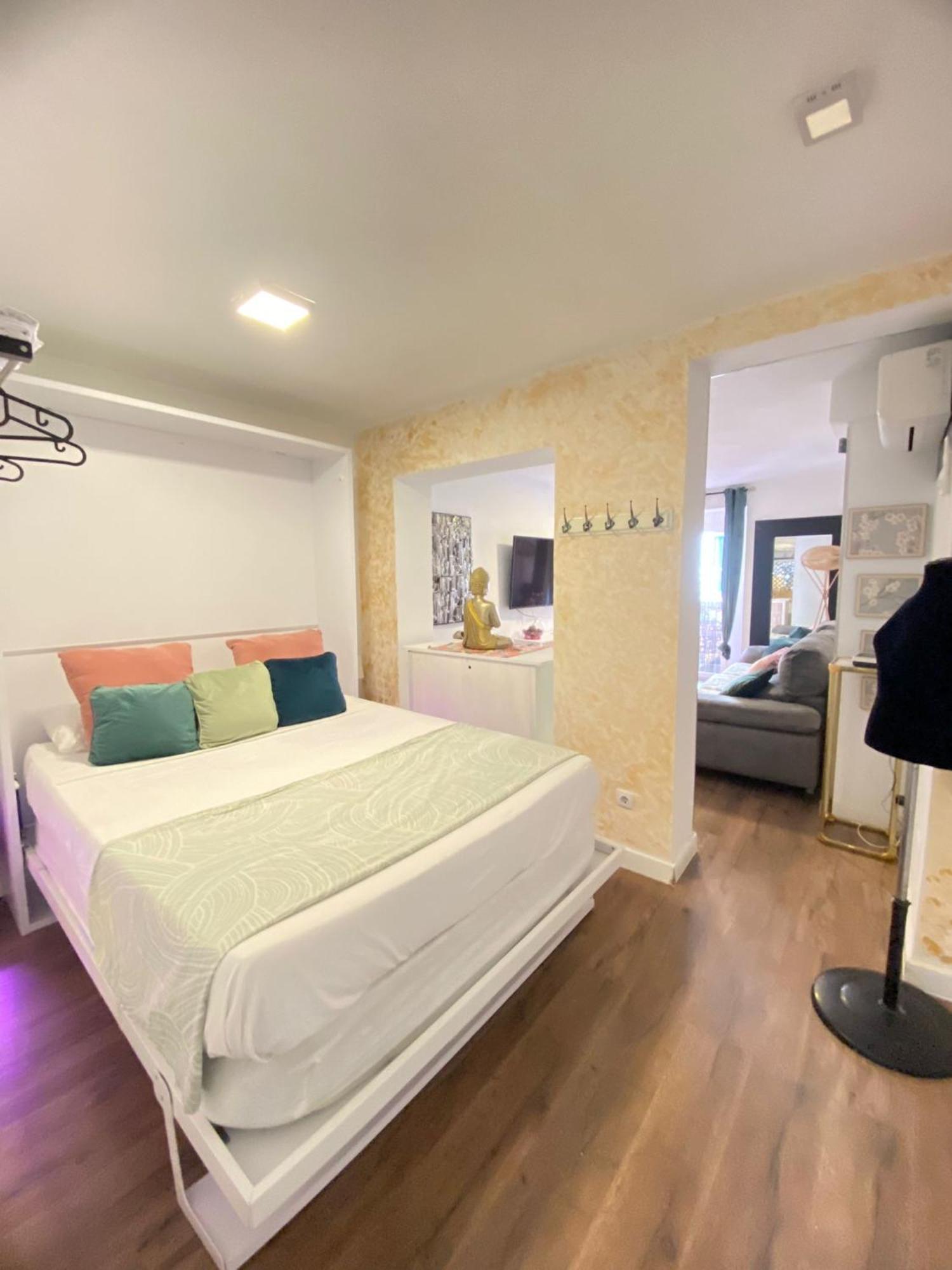 Apartamento Delux 马德里 外观 照片
